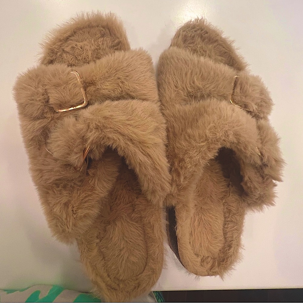 New beige faux fur slides. Have only worn once indoors. (House shoes or outdoor)